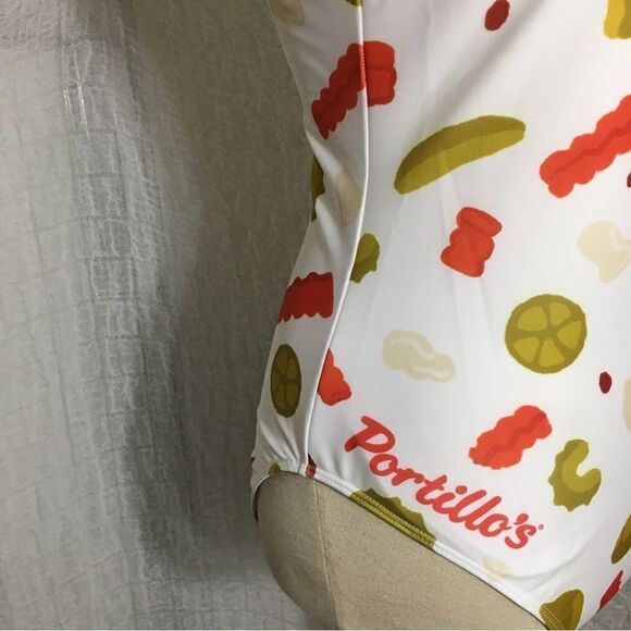 Portillo’s NWOT Fun Pepper Print One Piece Swimsuit Size Medium - Picture 8 of 10